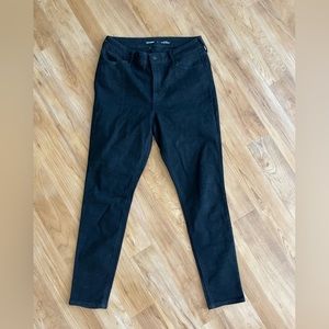 High rise old navy skinny jeans size 12